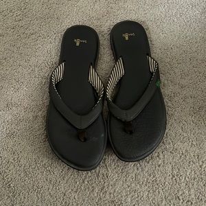 Sanuk yoga flip flops